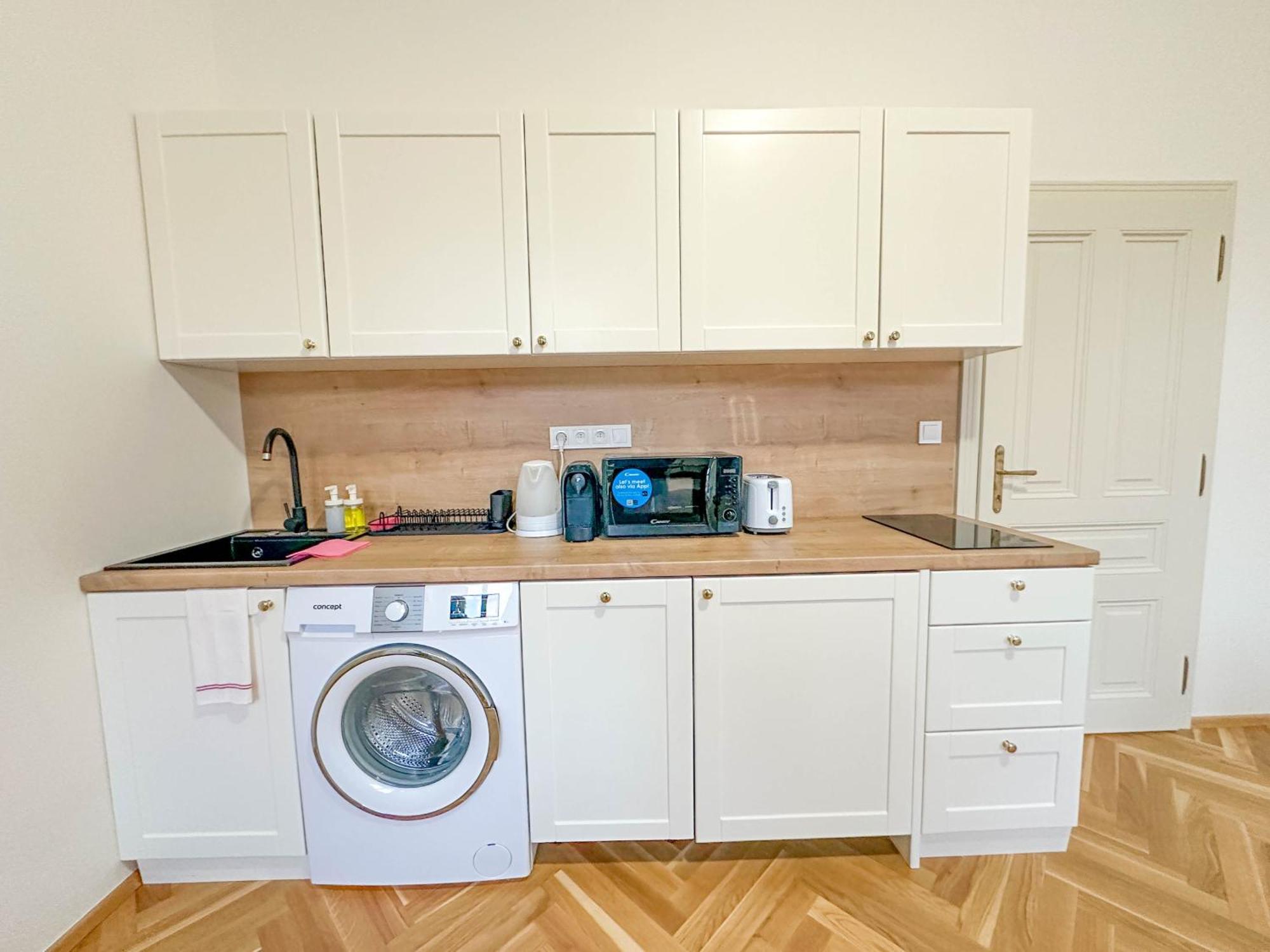 Stylish Next To Wenceslas Square * Prague